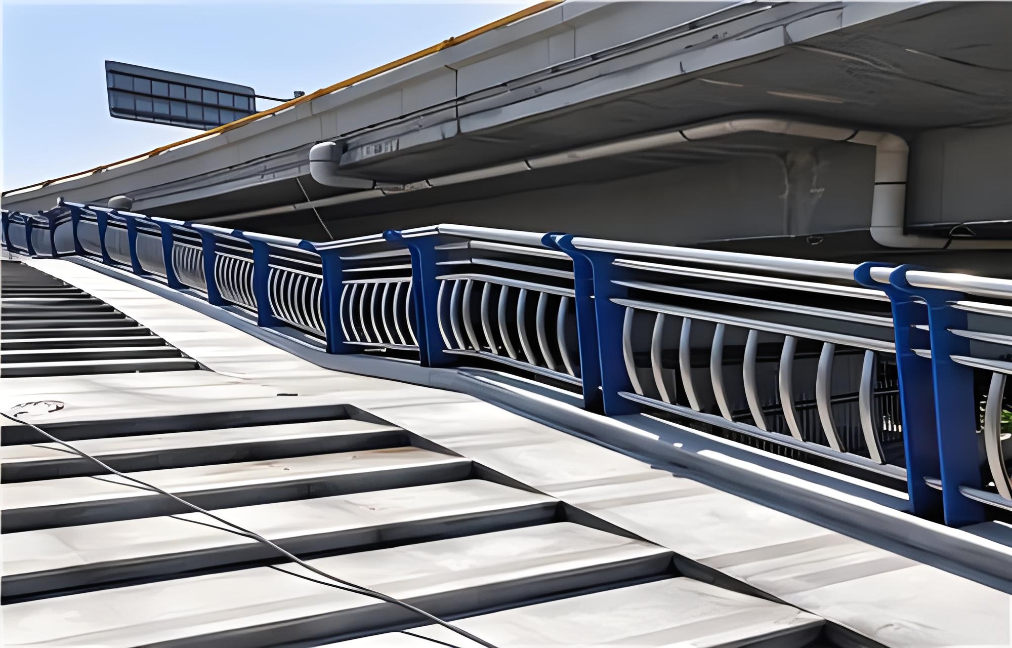 韶关不锈钢桥梁护栏维护方案：确保安全，延长使用寿命